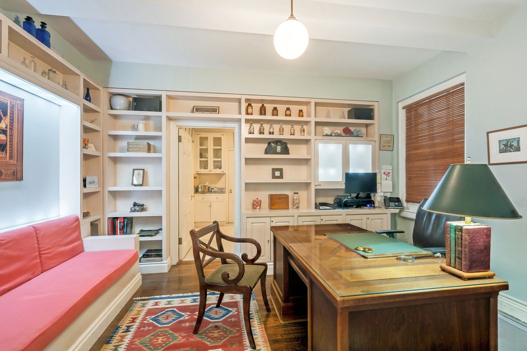 Elevate your practice with therapy office rentals in Upper East Side, NYC, providing Home Decor, Interior Design, Lamp, Table, Living Room for therapists.